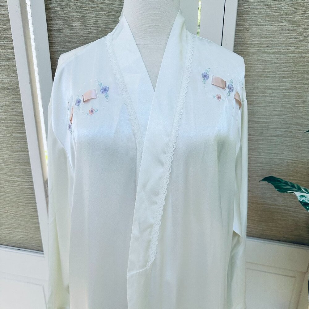 Vintage 1970s Barbizon White Satin Maxi Robe Floral Embroidered Large